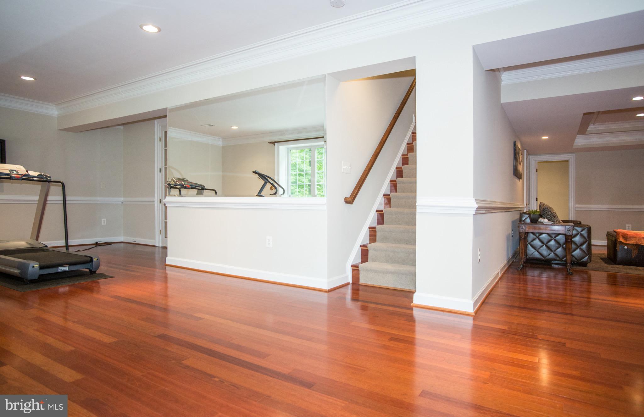 6125 OLD DOMINION DR