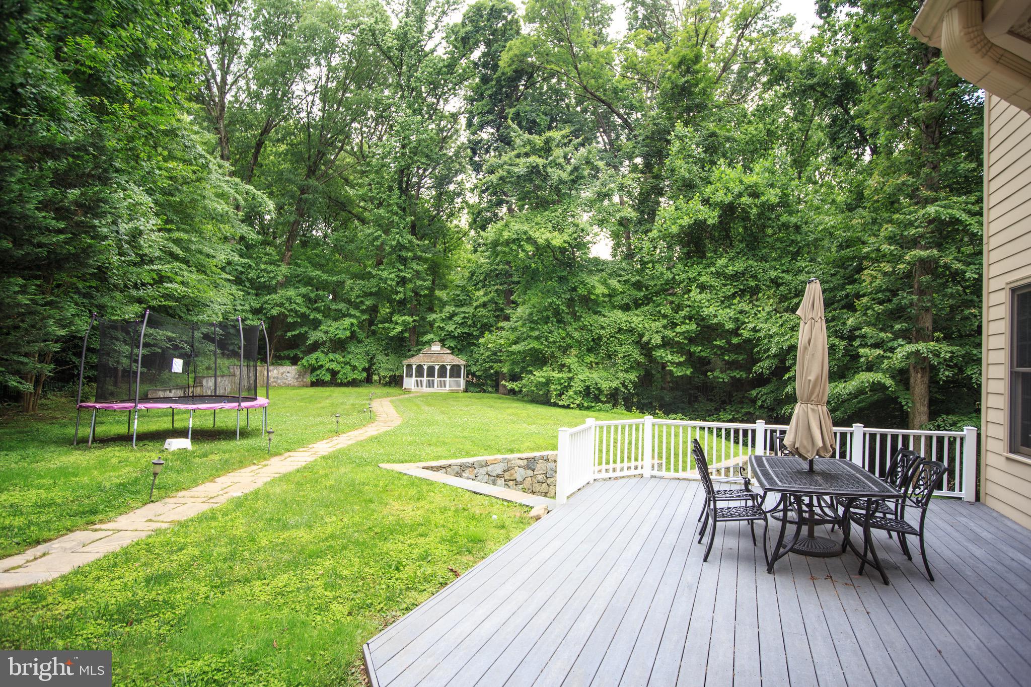 6125 OLD DOMINION DR