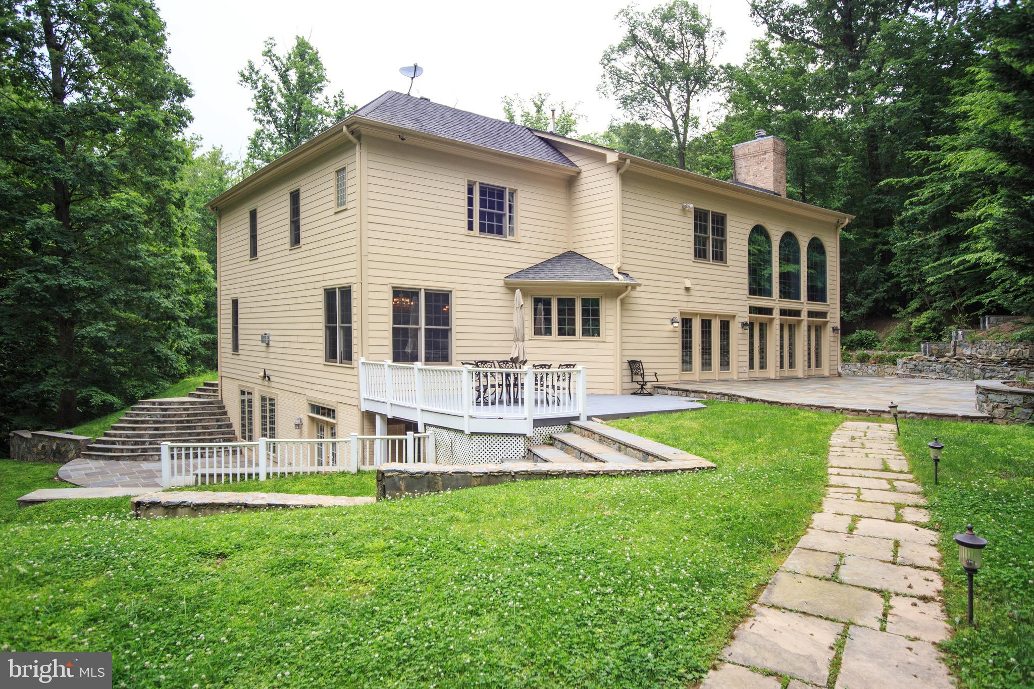 6125 OLD DOMINION DR