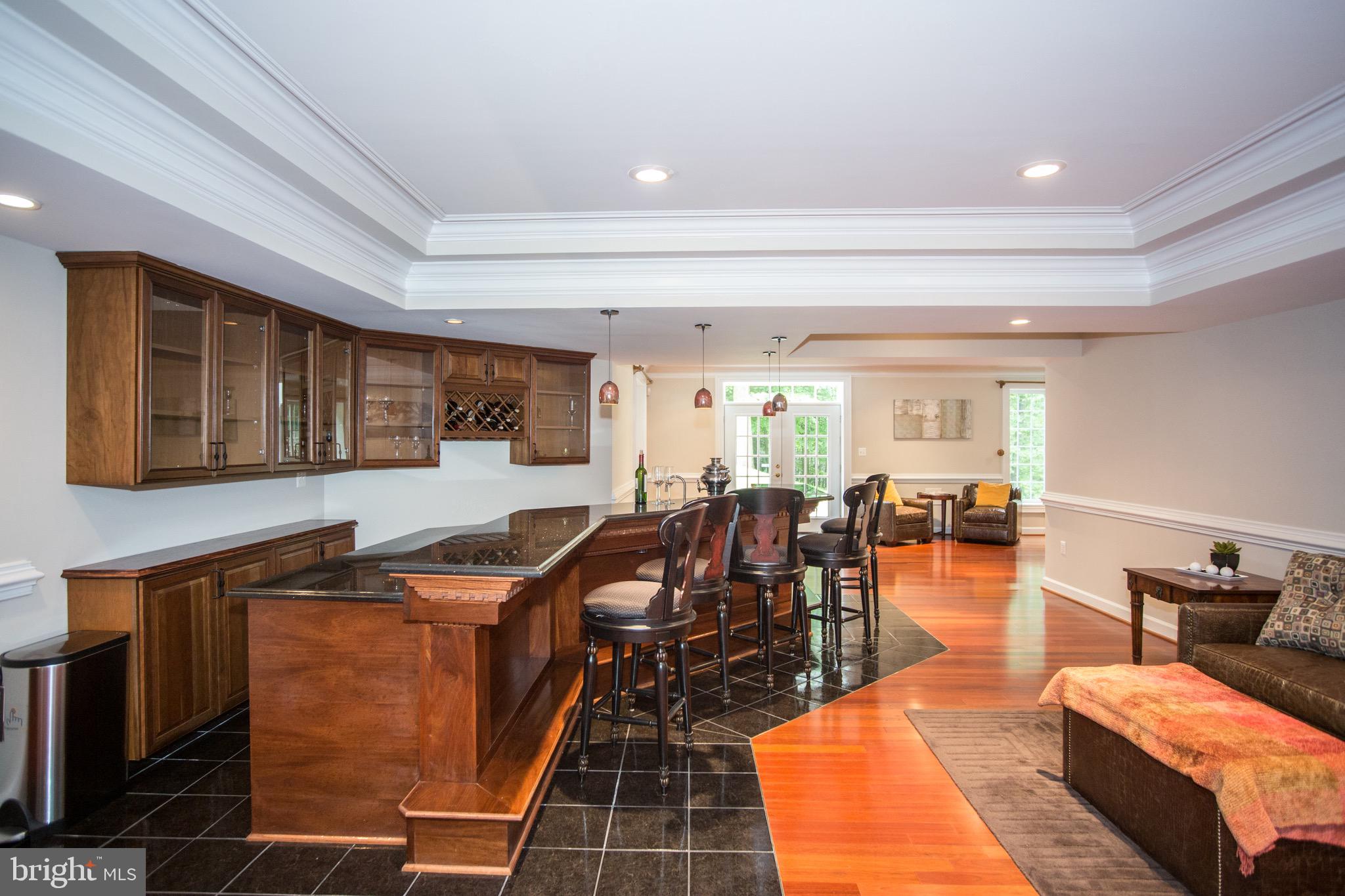6125 OLD DOMINION DR