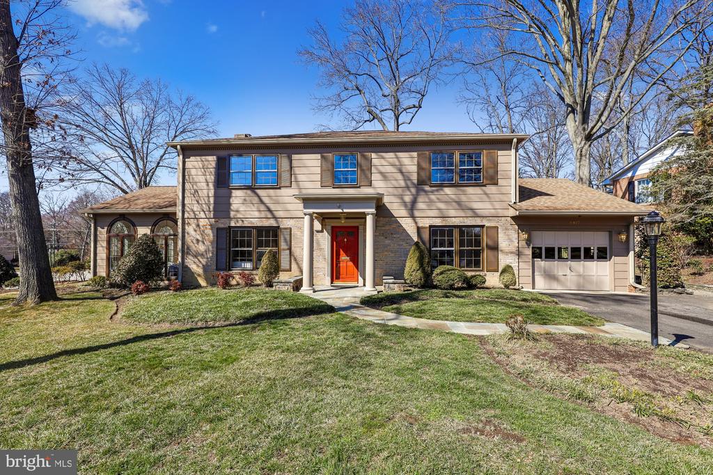 8410 STOCKADE DRIVE
