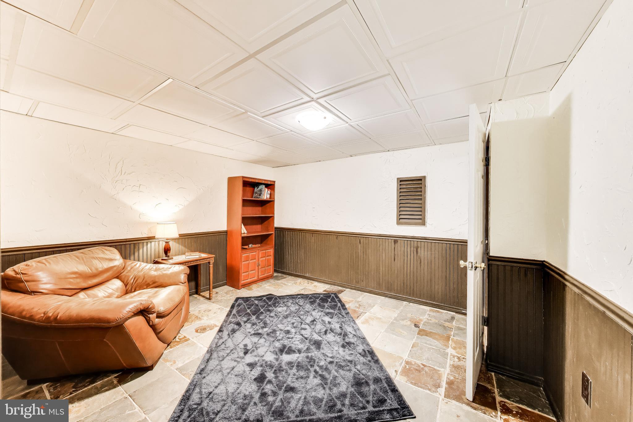 8404 CHILLUM COURT