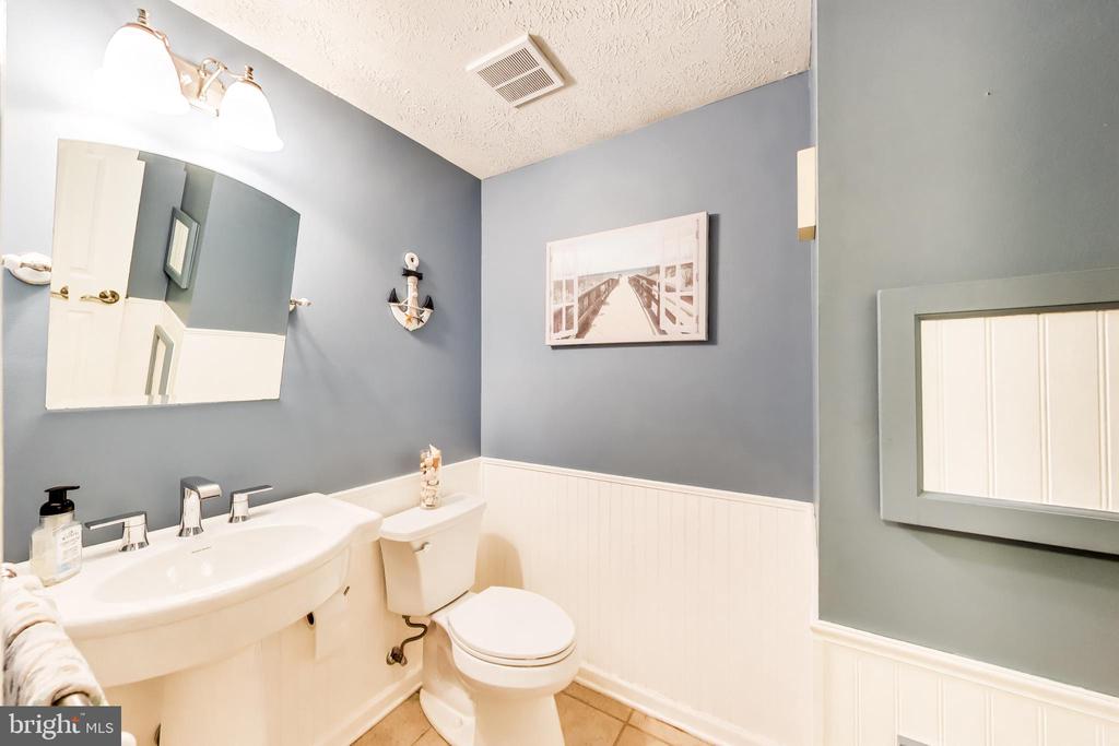 8404 CHILLUM COURT