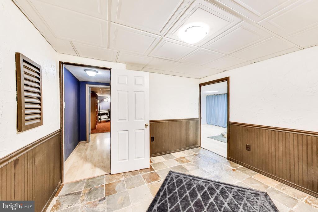 8404 CHILLUM COURT
