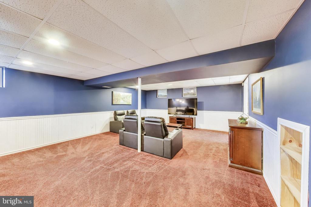 8404 CHILLUM COURT