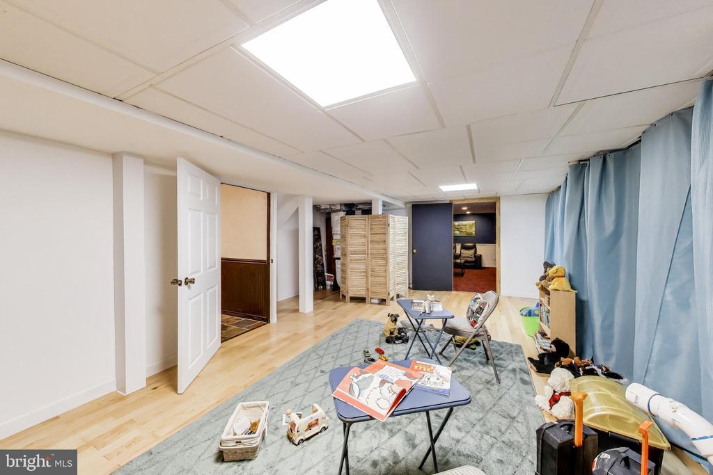 8404 CHILLUM COURT