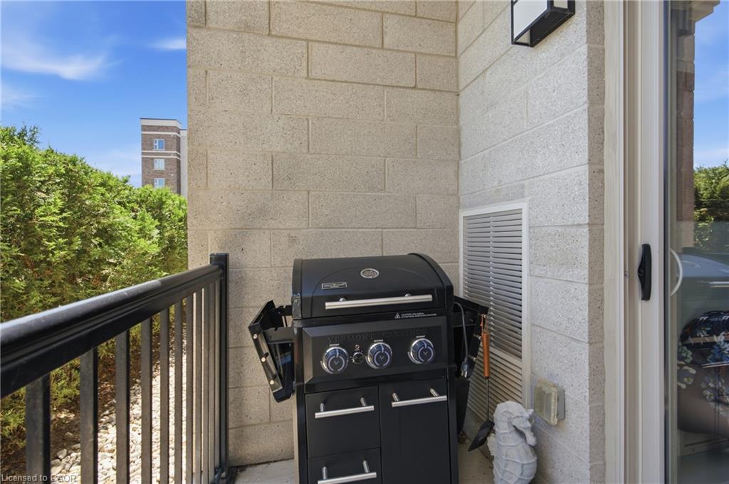 126-610 Farmstead Drive Unit: 126