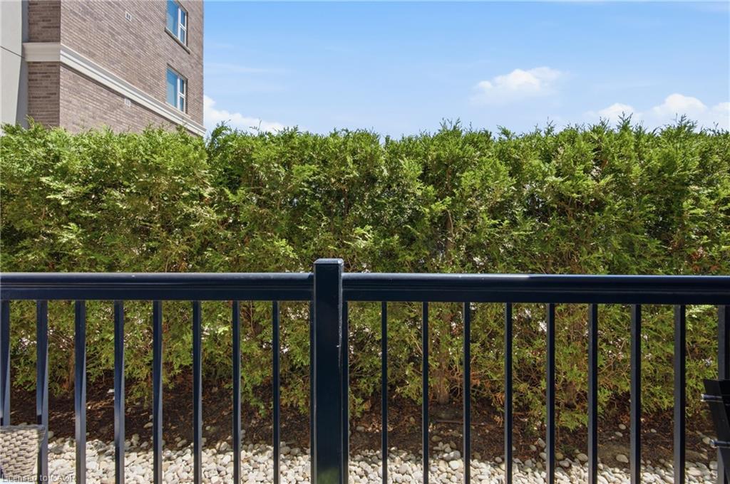 126-610 Farmstead Drive Unit: 126