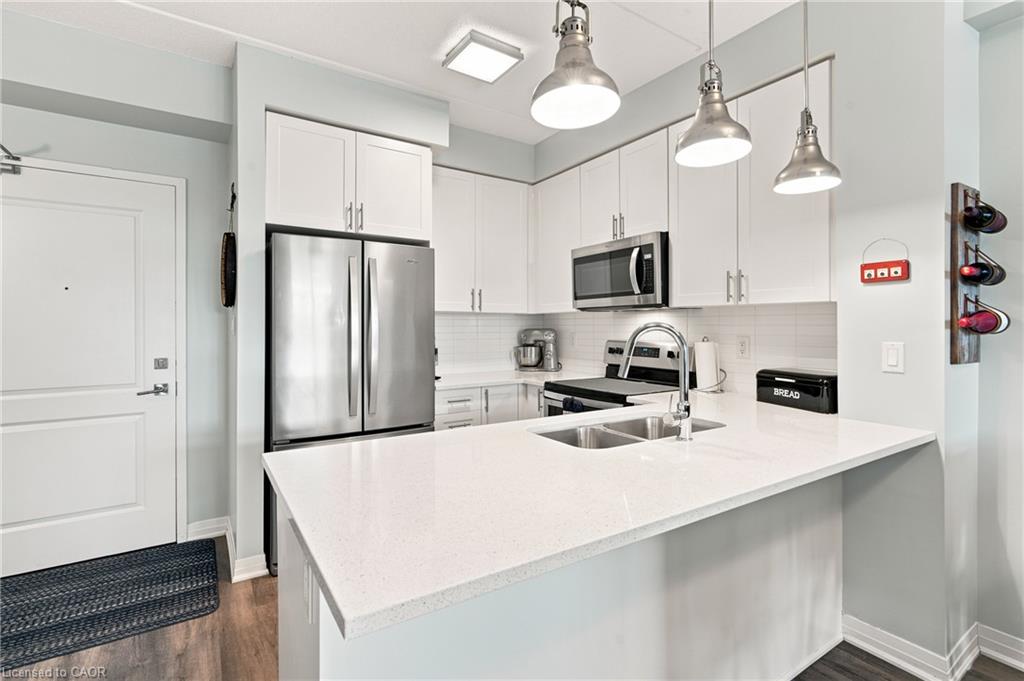 126-610 Farmstead Drive Unit: 126