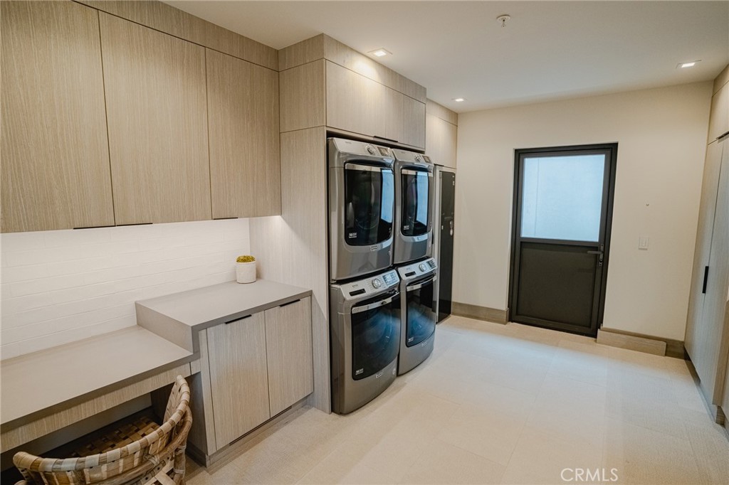 5 Pacific Ridge Place