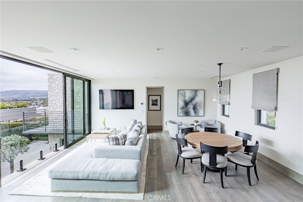 5 Pacific Ridge Place