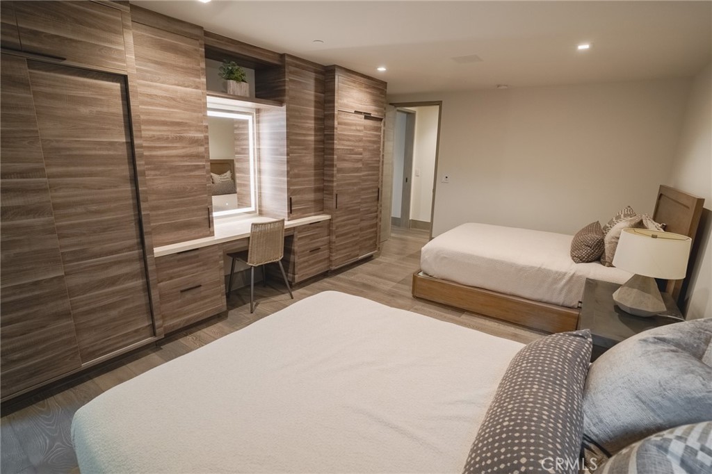 5 Pacific Ridge Place