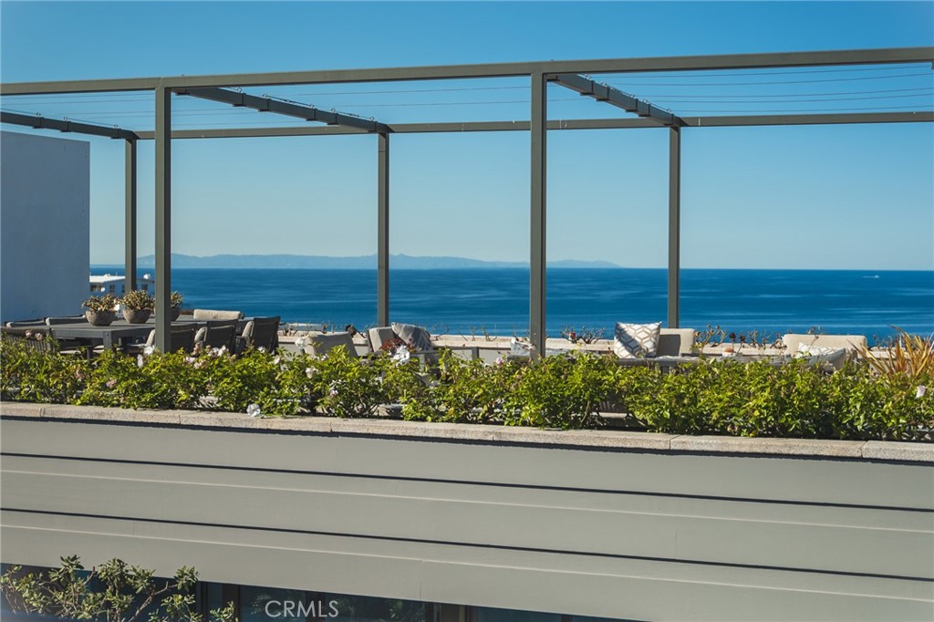 5 Pacific Ridge Place