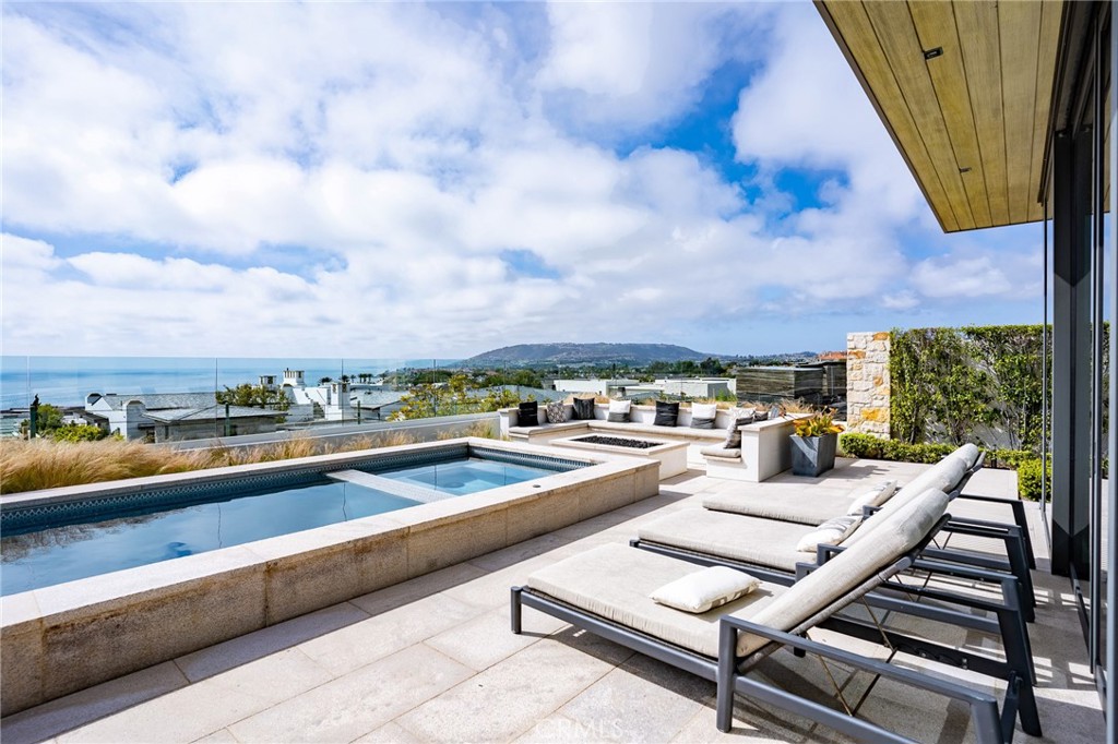 5 Pacific Ridge Place