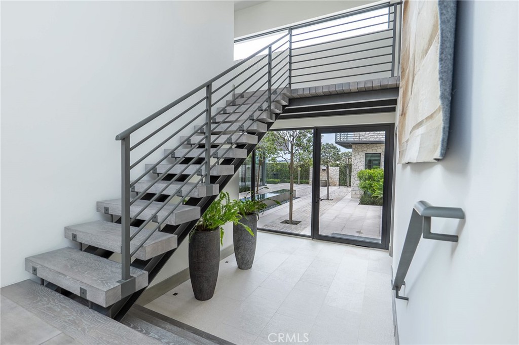 5 Pacific Ridge Place