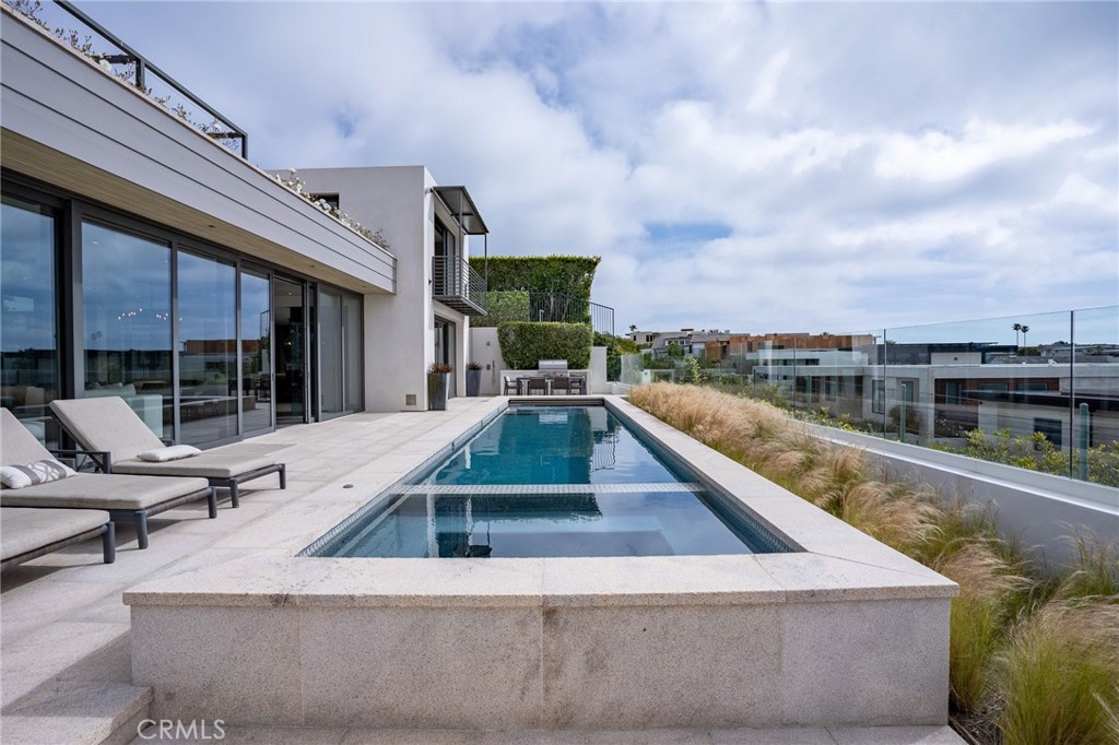 5 Pacific Ridge Place