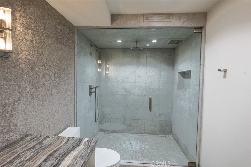 5 Pacific Ridge Place