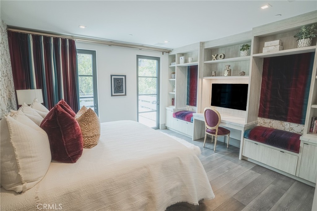 5 Pacific Ridge Place