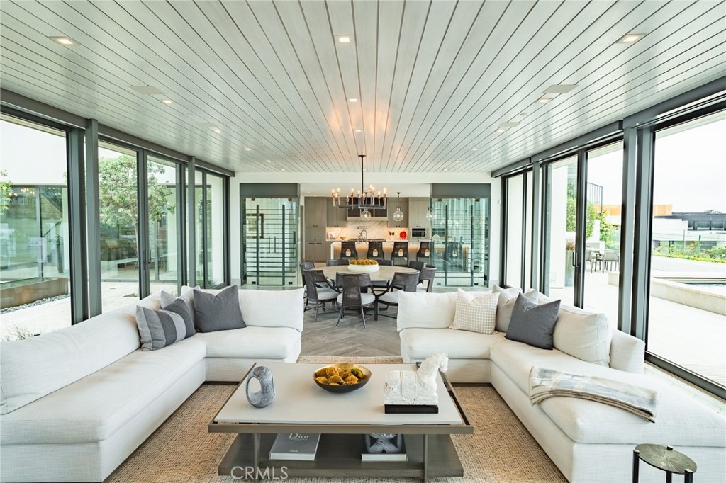 5 Pacific Ridge Place