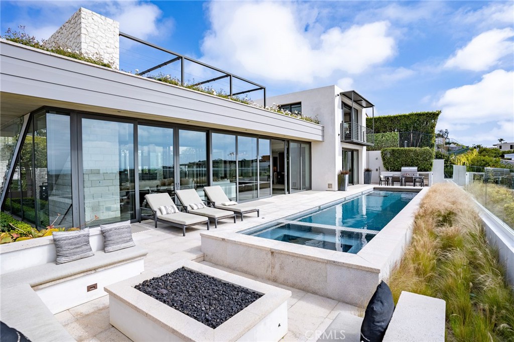 5 Pacific Ridge Place