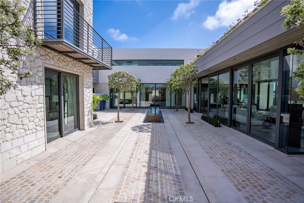 5 Pacific Ridge Place