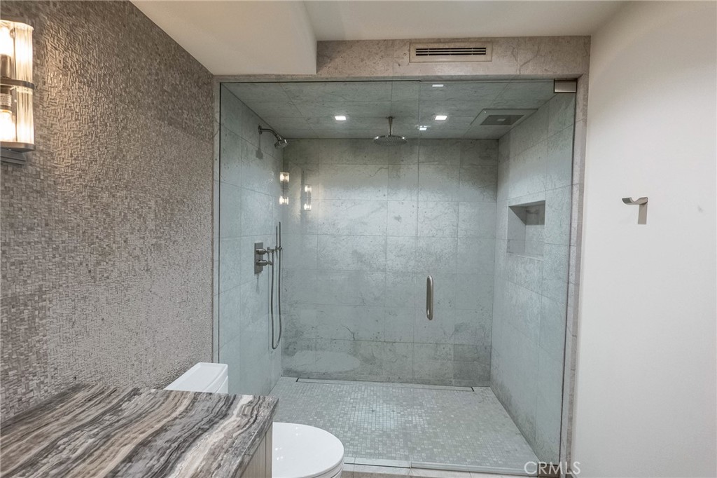 5 Pacific Ridge Place