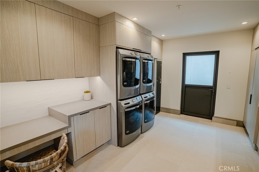 5 Pacific Ridge Place