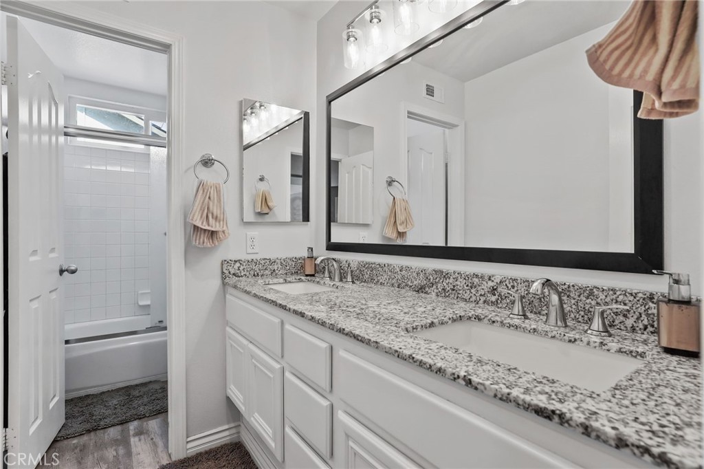 22701 Foxridge