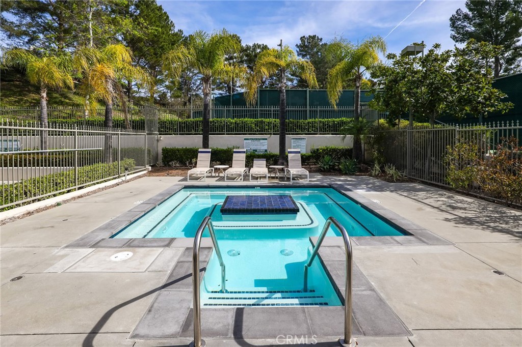22701 Foxridge