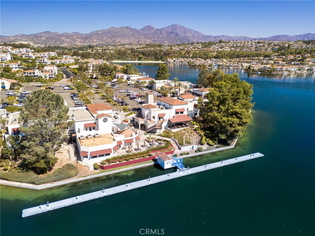 22701 Foxridge