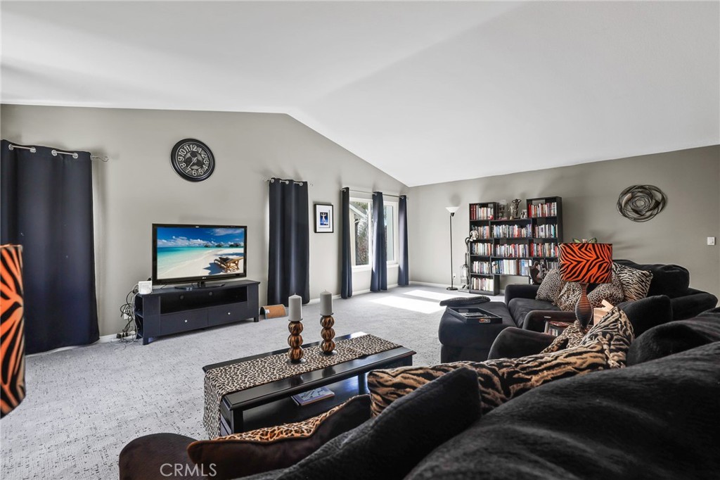 22701 Foxridge