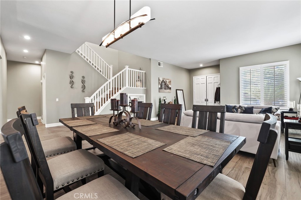 22701 Foxridge