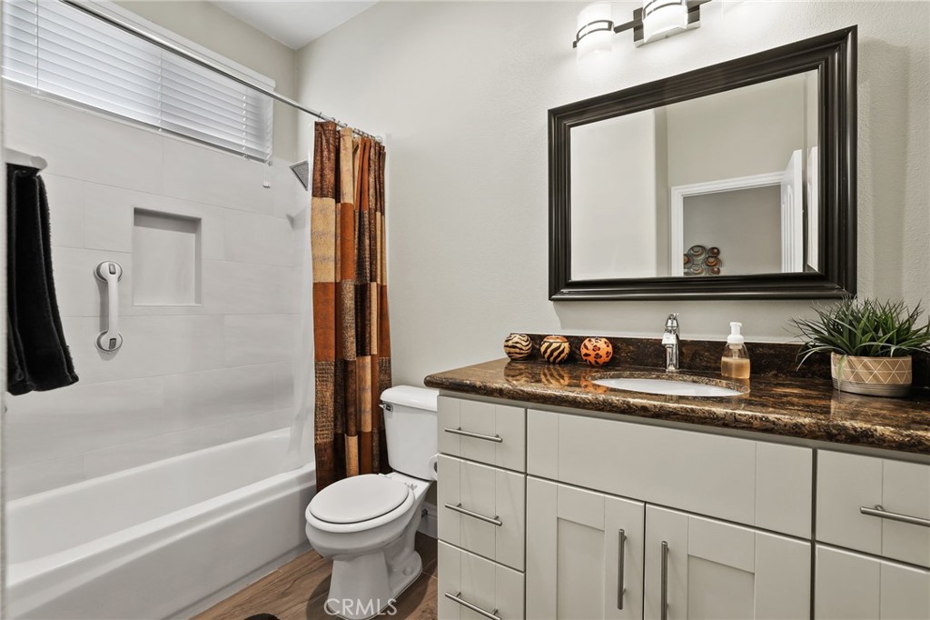 22701 Foxridge