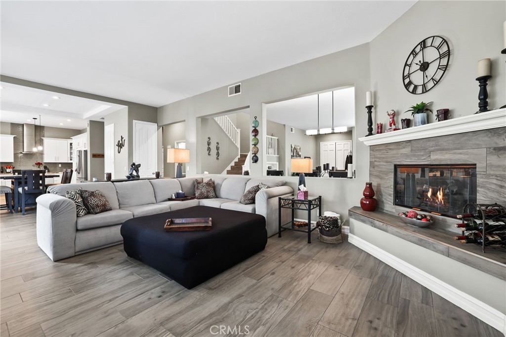 22701 Foxridge