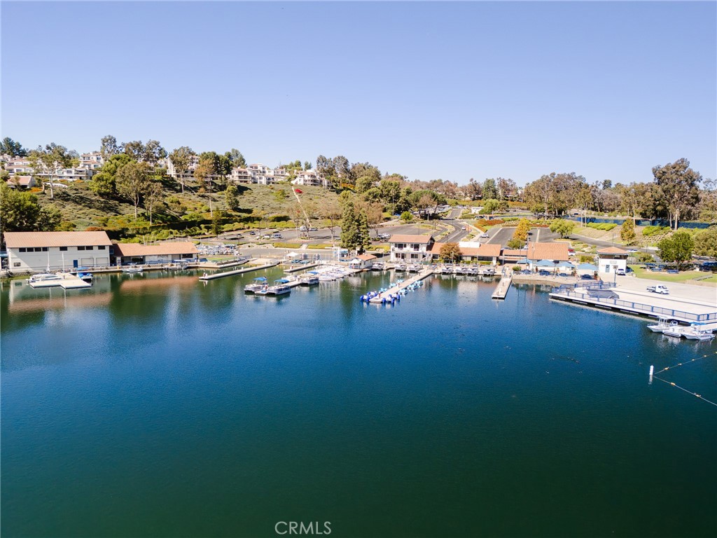 22701 Foxridge