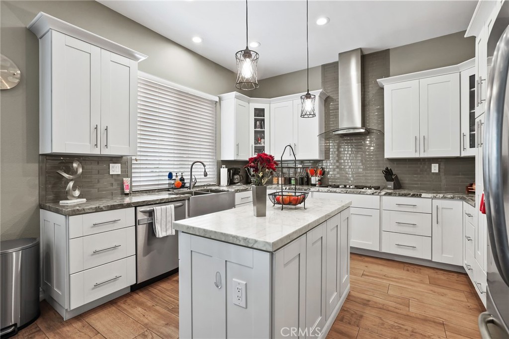 22701 Foxridge