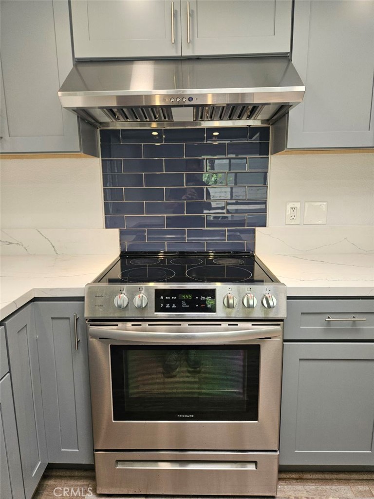 633 Avenida Sevilla P