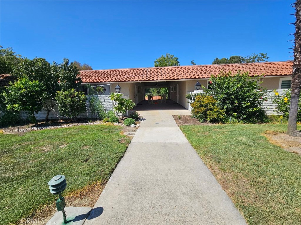 633 Avenida Sevilla P