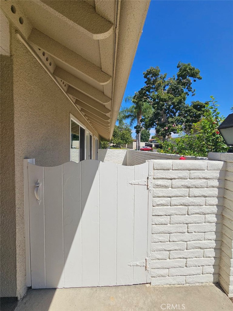 633 Avenida Sevilla P