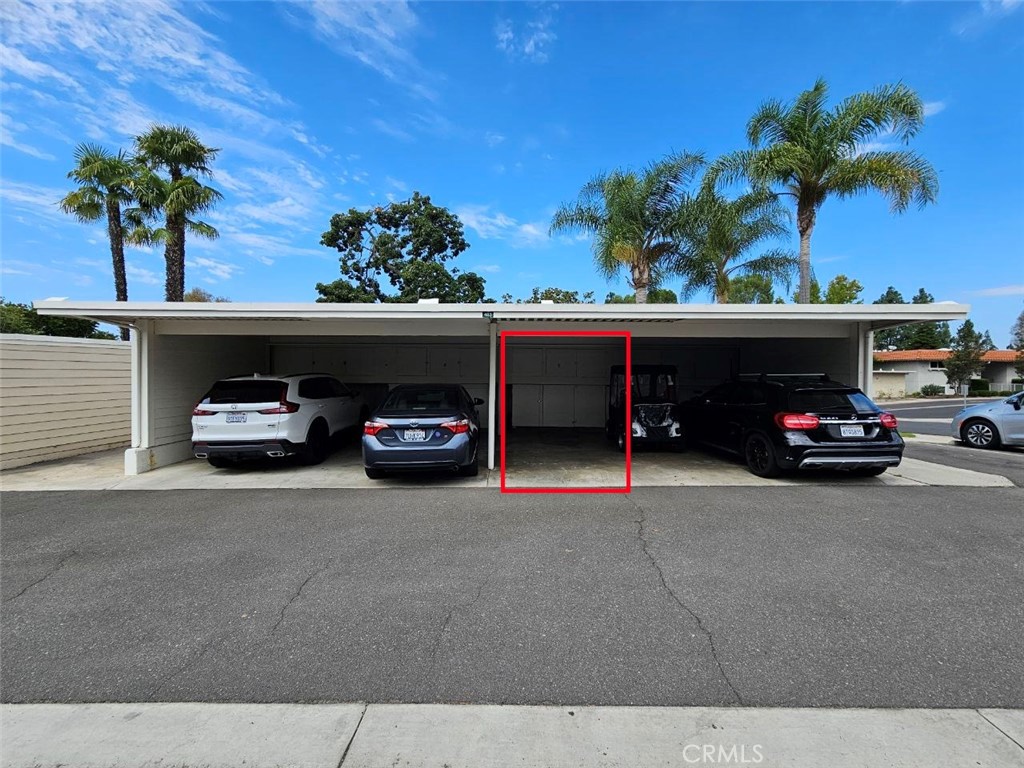 633 Avenida Sevilla P