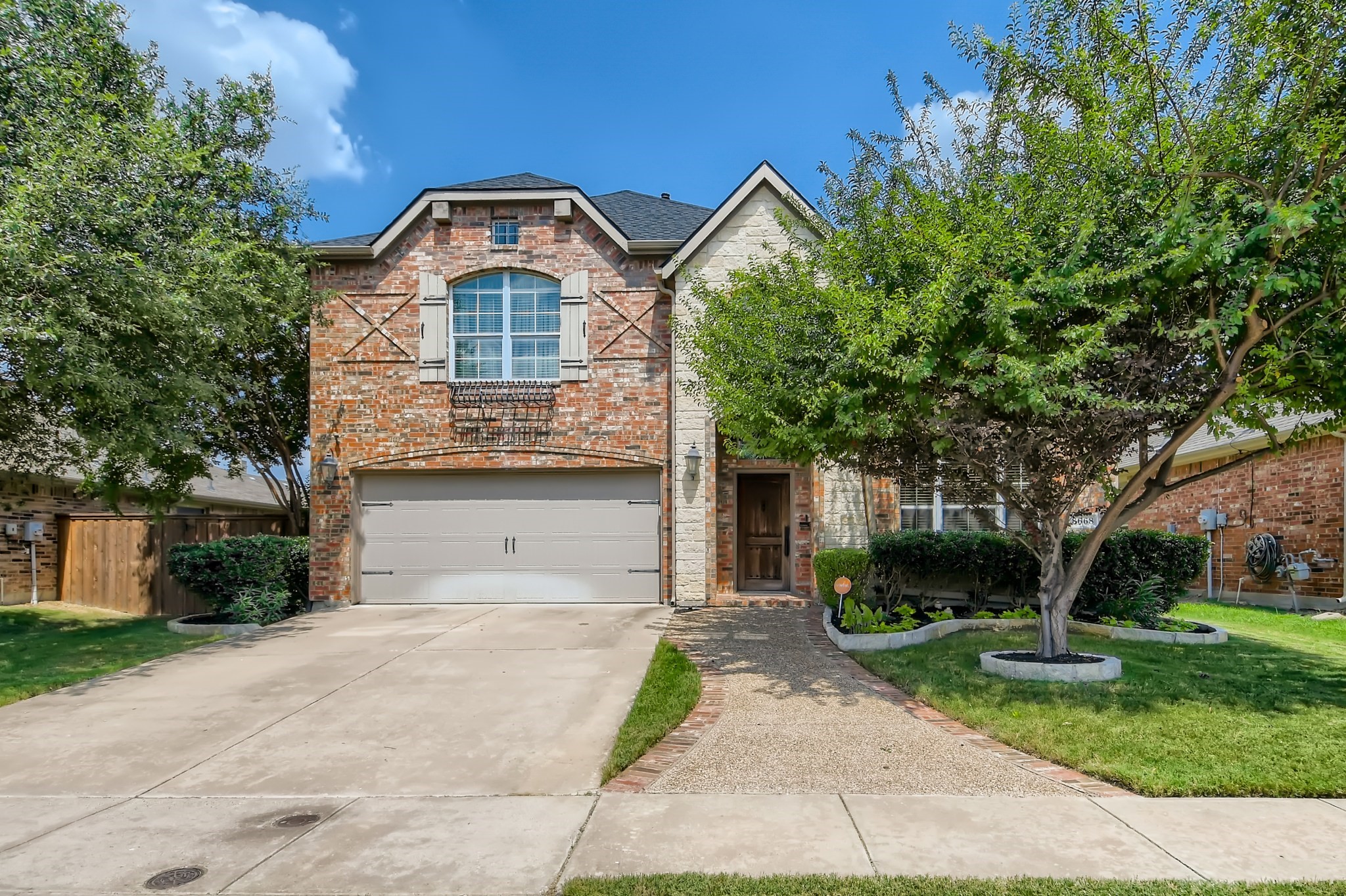8668 Glenburne Drive
