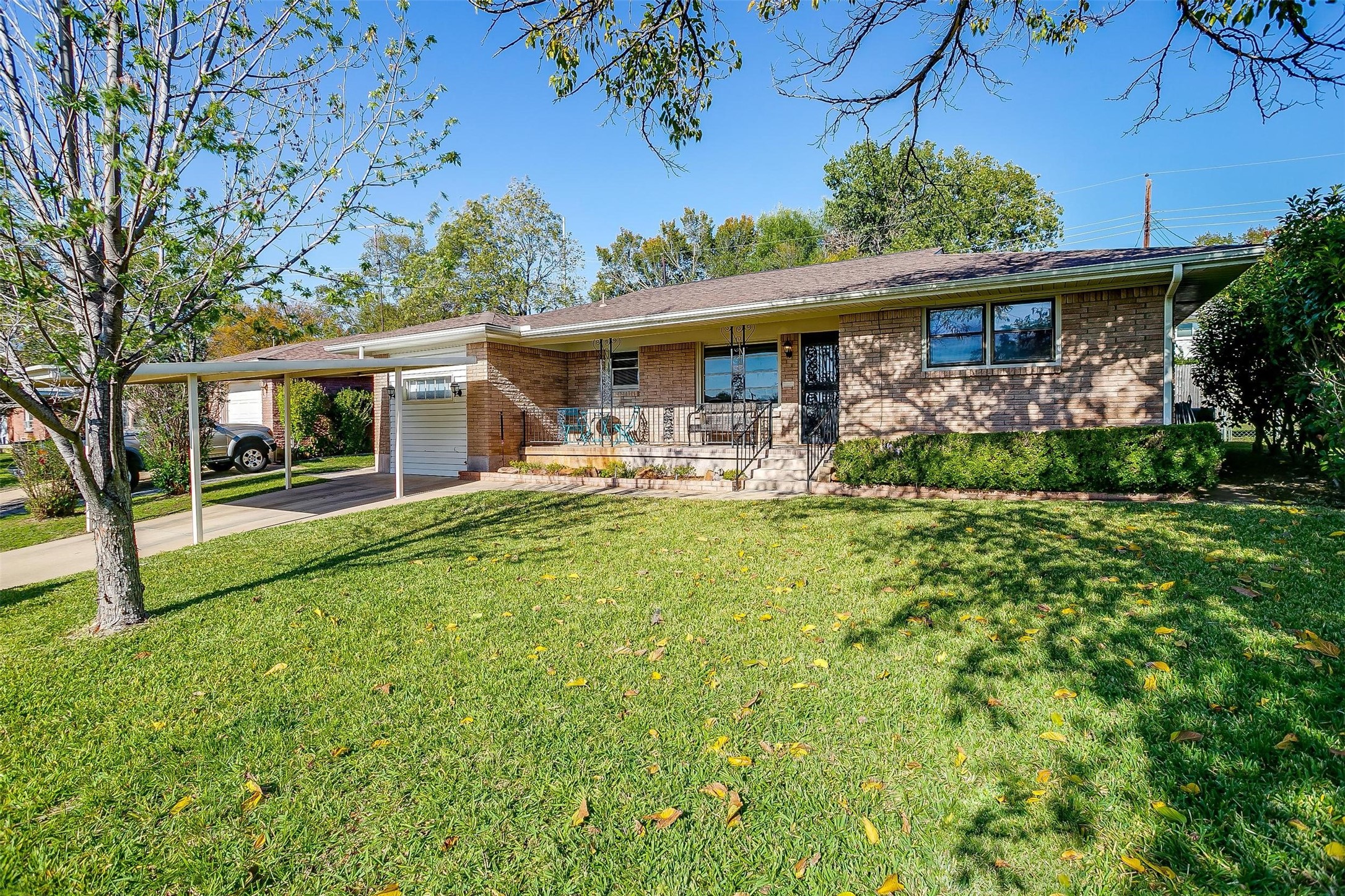 5552 Red Cardinal Lane