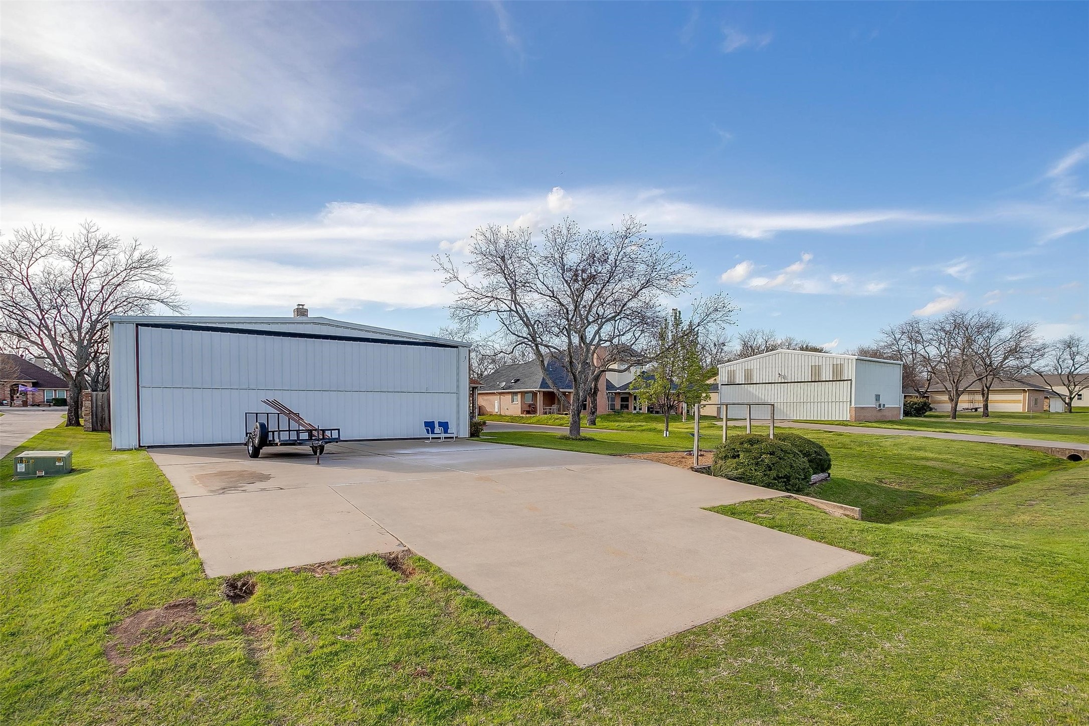 8915 Woodlawn Drive