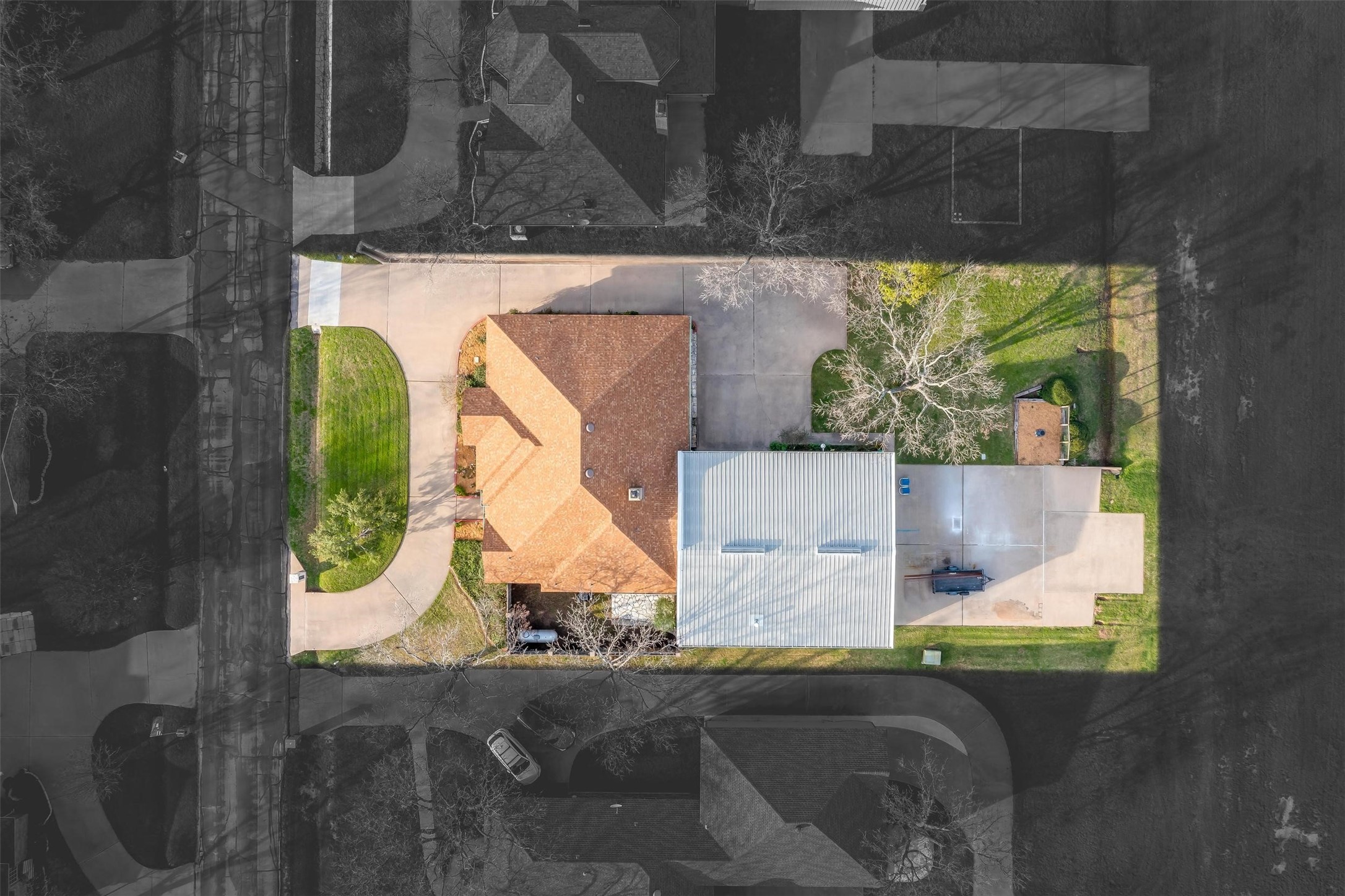 8915 Woodlawn Drive