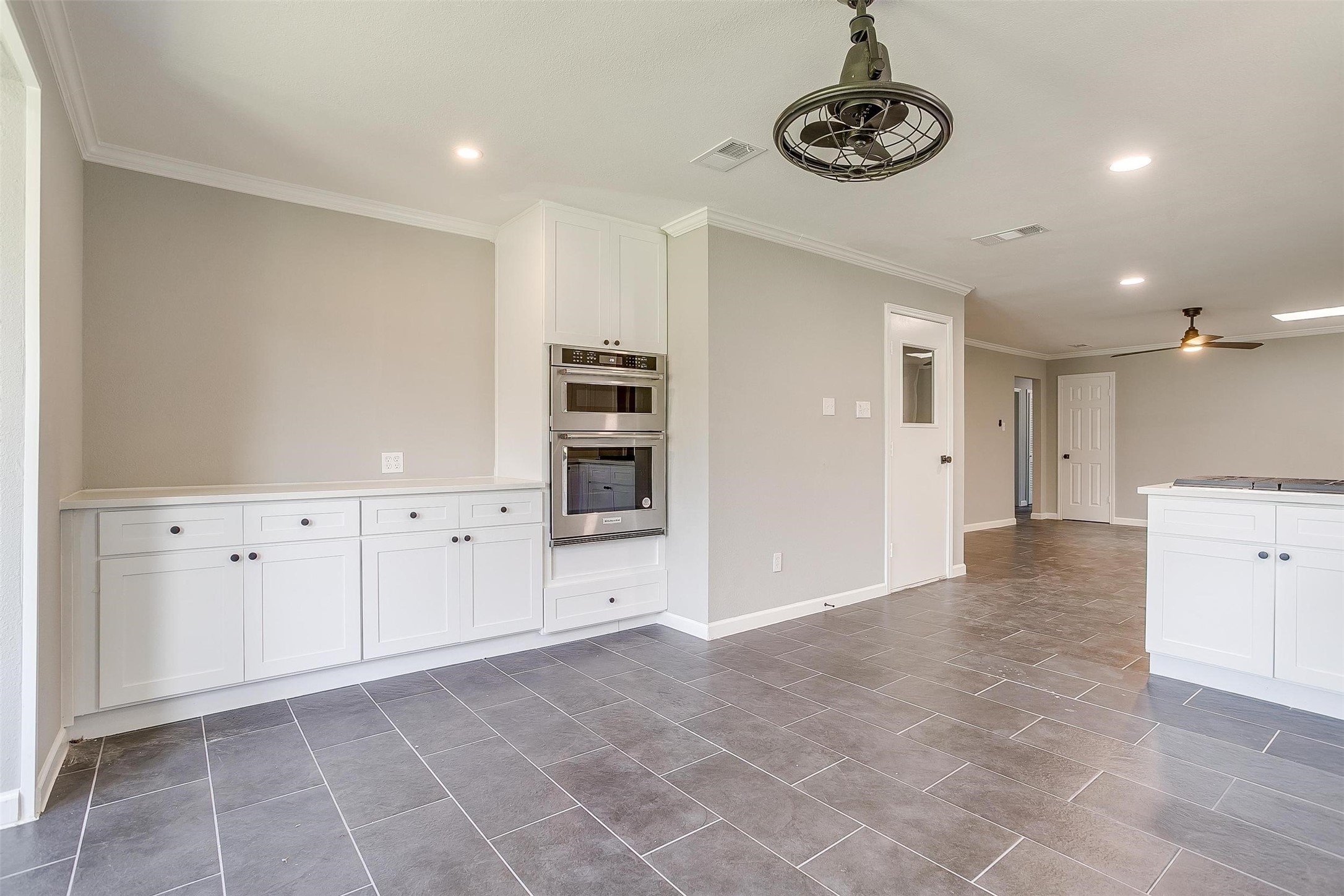 6809 Little Ranch Road