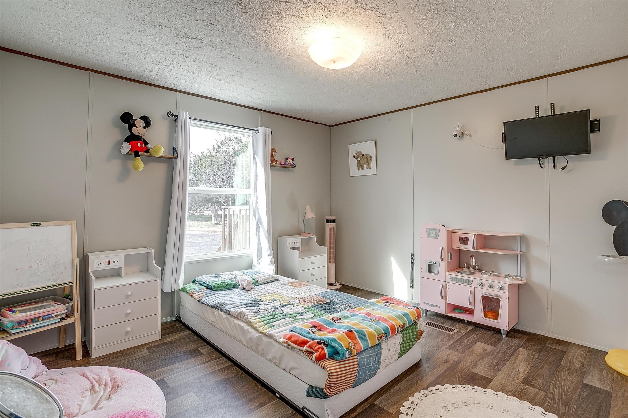 4801 Cedar Hill Drive