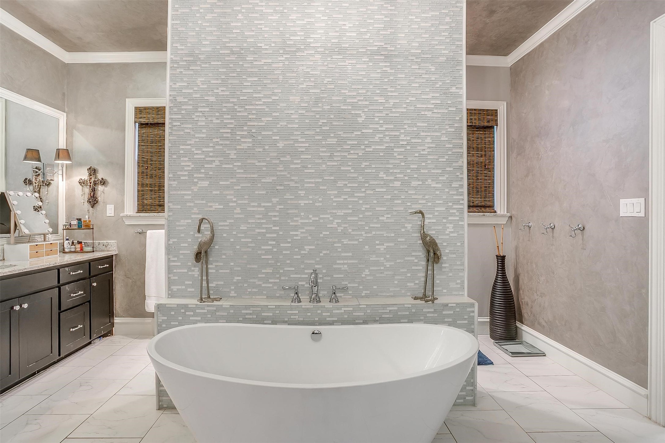 8328 Red Rose Trail