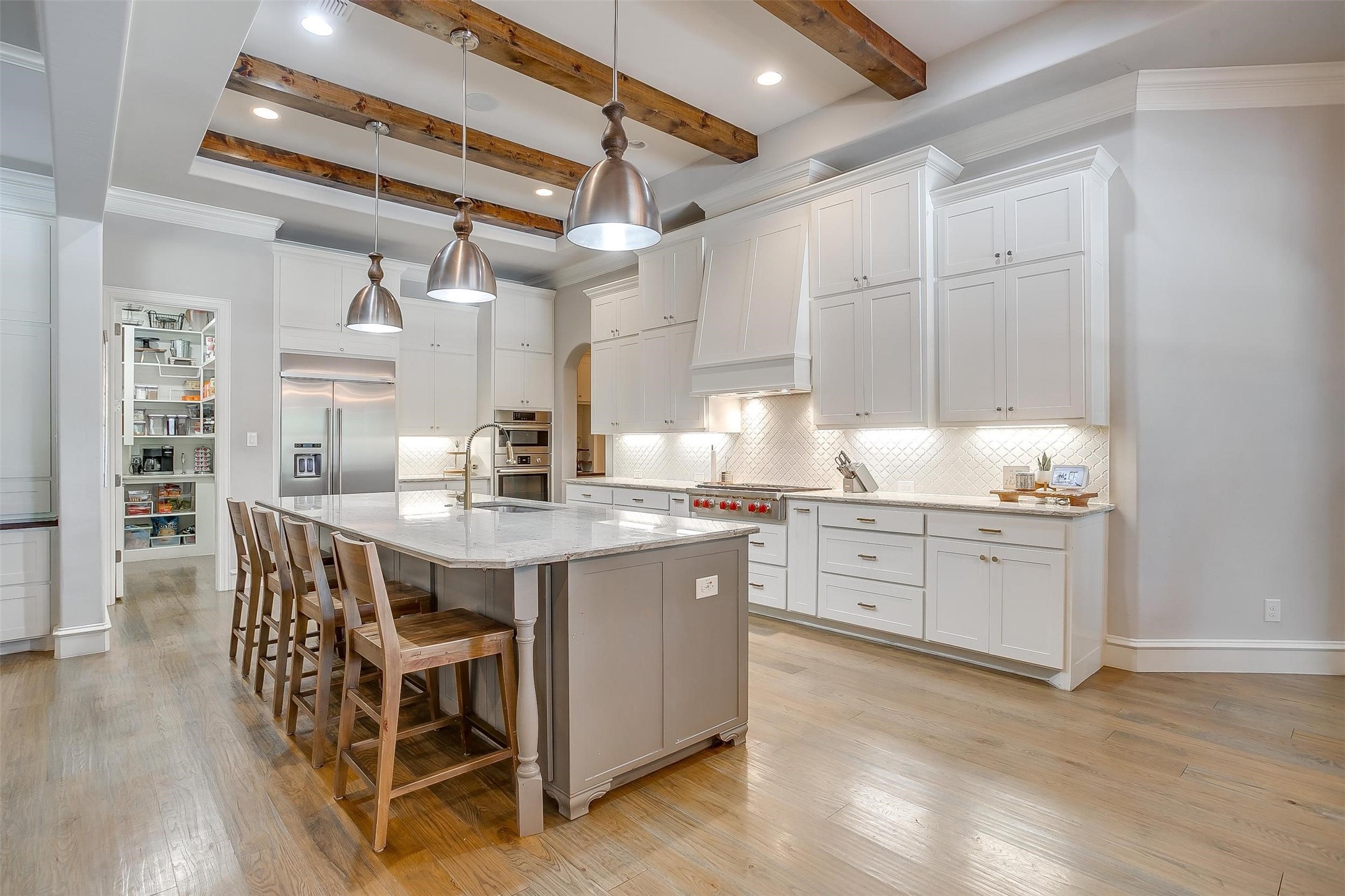 8328 Red Rose Trail