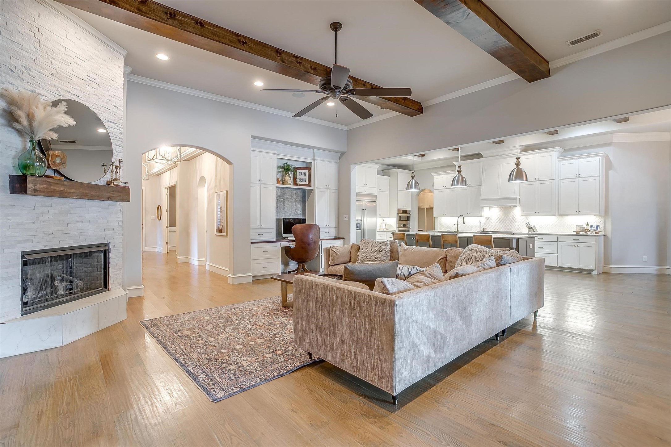8328 Red Rose Trail