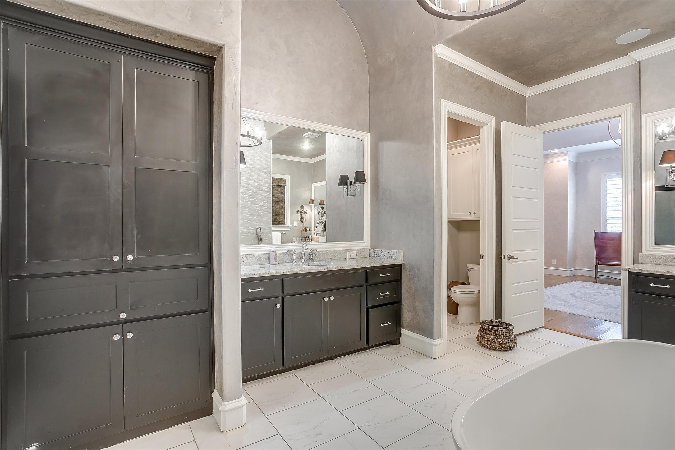 8328 Red Rose Trail